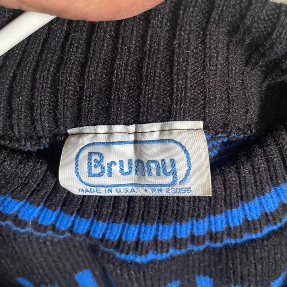 Vintage Brunny Black Blue Crest‎ Shield Knit Sweater Mens XL 80's